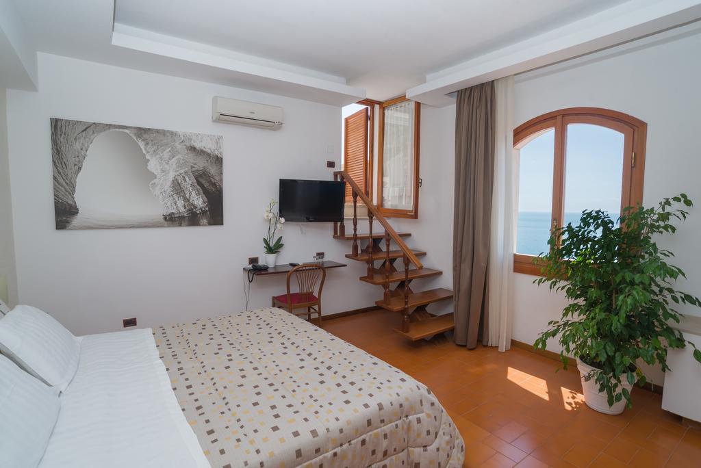 Villa Scapone Mattinata Exterior photo